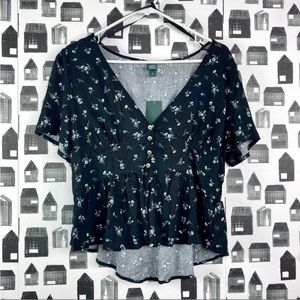 Wild Fable Blouse - 4 Button Front with Ruffled Bottom NWT